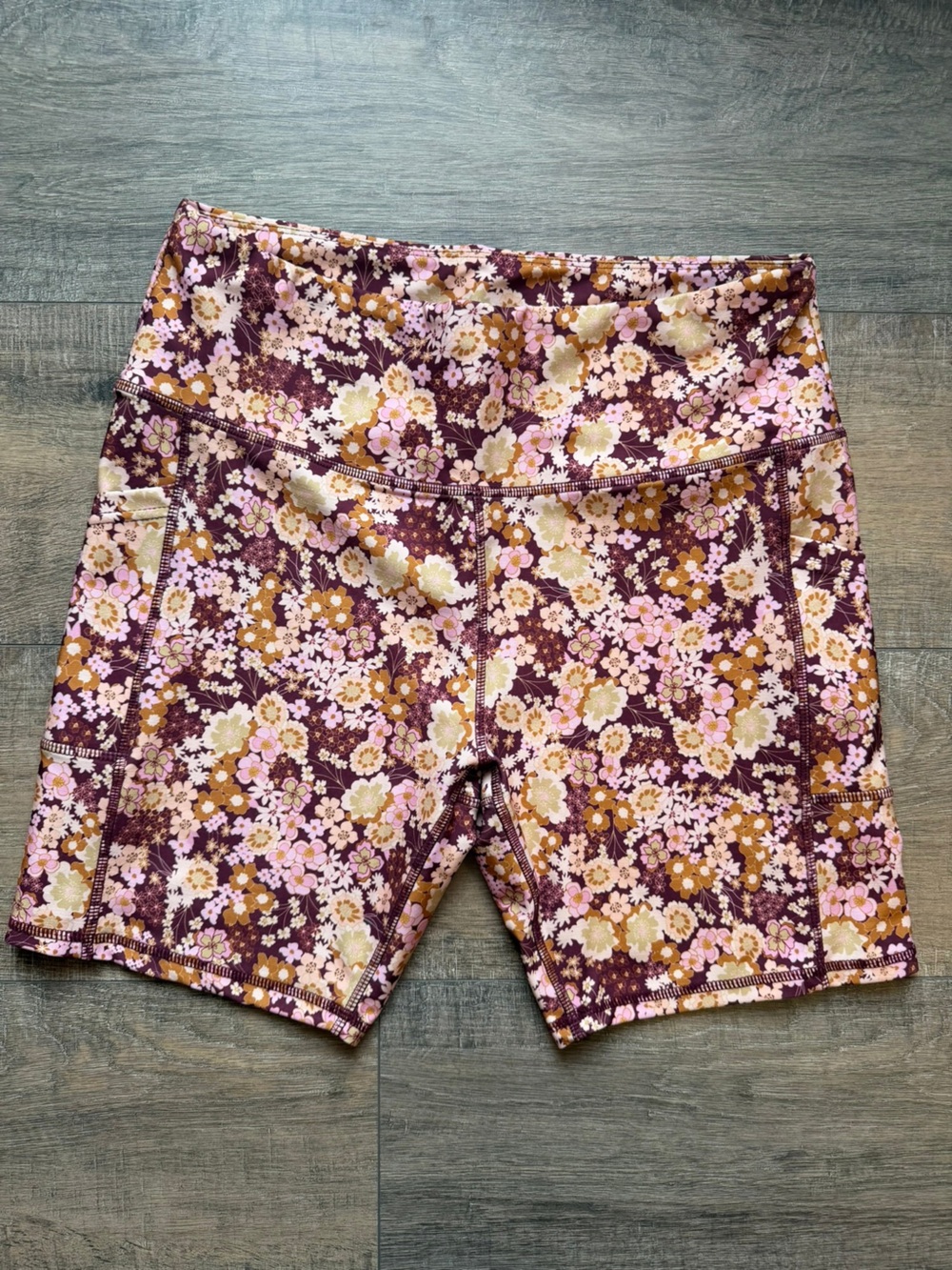 High-Rise Floral Bike Shorts in Plum and Pink
